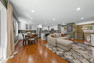 286 W Eagle Lake Dr, Maple Grove, MN 55369 - Photo 14