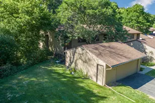 286 W Eagle Lake Dr, Maple Grove, MN 55369 - Photo 30