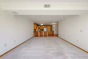 1085 Dale St SW, Hutchinson, MN 55350 - Photo 4