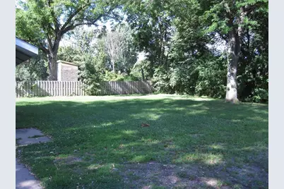 230 N Arch Avenue, New Richmond, WI 54017 - Photo 2