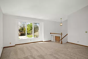 2916 Frank St, Maplewood, MN 55109 - Photo 6