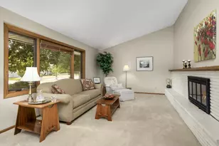 2608 W 102nd St, Bloomington, MN 55431 - Photo 6