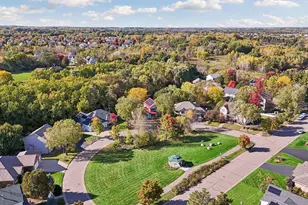 1128 Creekside Cir, Stillwater, MN 55082 - Photo 8