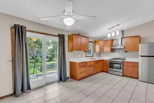 6432 Zealand Ave N, Brooklyn Park, MN 55428 - Photo 8