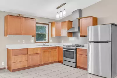 6432 Zealand Avenue N, Brooklyn Park, MN 55428 - Photo 4