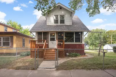 809 Minnehaha Avenue W, Saint Paul, MN 55104 - Photo 1