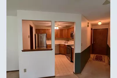 1570 Wheelock Lane #104, Saint Paul, MN 55117 - Photo 4