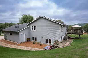 8540 Crocus Ln, Winona, MN 55987 - Photo 4