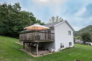 8540 Crocus Ln, Winona, MN 55987 - Photo 6