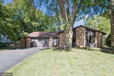1549 Skyview Drive, Chaska, MN 55318 - Photo 2