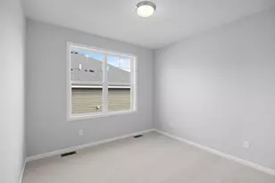 8204 Haywood Dr, Lino Lakes, MN 55014 - Photo 6