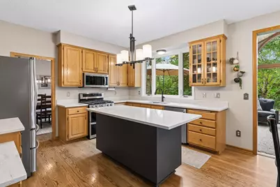 14841 Langdon Place, Eden Prairie, MN 55347 - Photo 4