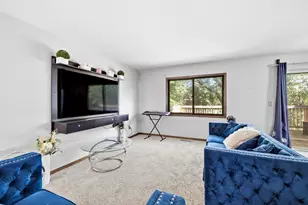 7865 Yucca Ln N, Maple Grove, MN 55311 - Photo 4