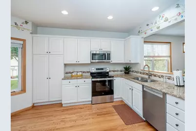 7323 Brittany Lane, Inver Grove Heights, MN 55076 - Photo 8