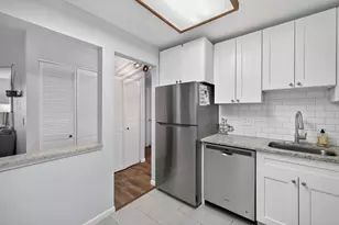 3155 Coachman Rd, Eagan, MN 55121 - Photo 10