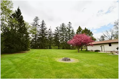 131 Walnut Street, Zumbrota, MN 55992 - Photo 2