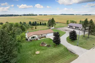 4604 SE 64th Ave, Claremont, MN 55924 - Photo 1