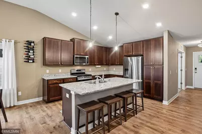 1909 Meridian Curve, Carver, MN 55315 - Photo 6