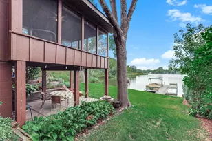 2162 Lakebrook Dr, New Brighton, MN 55112 - Photo 26