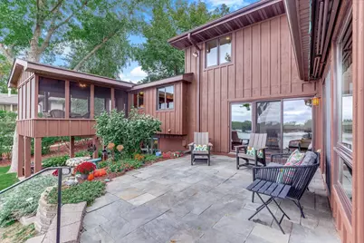 2162 Lakebrook Drive, New Brighton, MN 55112 - Photo 32