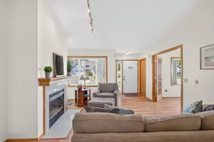 4139 Ruby Ln, Eagan, MN 55122 - Photo 10