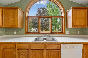 2305 Pepperridge Ln, Northfield, MN 55057 - Photo 8
