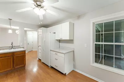 10924 Rhode Island Avenue S, Bloomington, MN 55438 - Photo 14