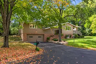 2931 Cedar Knoll Ct, Minnetonka, MN 55305 - Photo 38