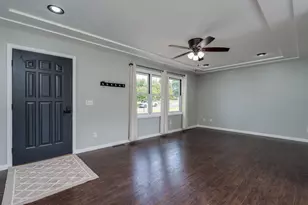 107 Meadow Ln, Janesville, MN 56048 - Photo 4