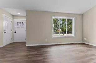 808 5th Ave SW, Isanti, MN 55040 - Photo 4