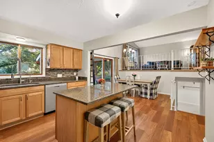 4270 Victoria St N, Shoreview, MN 55126 - Photo 6