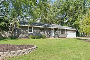 421 16th Ave SE, Saint Cloud, MN 56304 - Photo 1