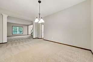 2109 Rockridge Cir, Shakopee, MN 55379 - Photo 12