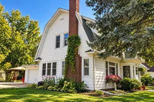 3956 Quail Ave N, Robbinsdale, MN 55422 - Photo 2