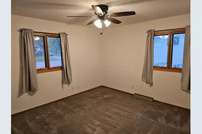 713 S Elm Street, Lamberton, MN 56152 - Photo 10