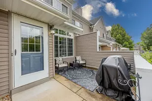 18126 Settlers Way, Eden Prairie, MN 55347 - Photo 4