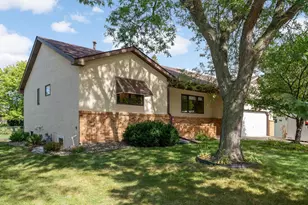 1797 Eldridge Ave W, Roseville, MN 55113 - Photo 1