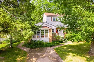 11 S 4th St W, Aurora, MN 55705 - Photo 2
