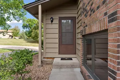 15331 39th Avenue N, Plymouth, MN 55446 - Photo 4