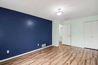2053 Edgerton Street, Maplewood, MN 55117 - Photo 12