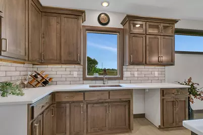 204 57th Avenue SE, Saint Cloud, MN 56304 - Photo 2