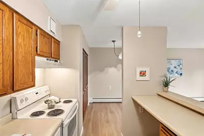 7600 Golden Valley Road #316, Golden Valley, MN 55427 - Photo 2