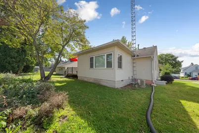 805 9th Avenue NE, Waseca, MN 56093 - Photo 12