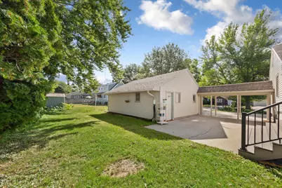 805 9th Avenue NE, Waseca, MN 56093 - Photo 10