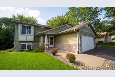 895 Marigold Drive, Cambridge, MN 55008 - Photo 2