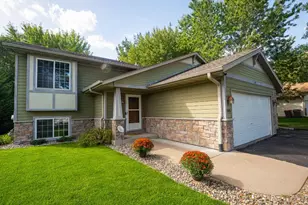 895 Marigold Dr, Cambridge, MN 55008 - Photo 2