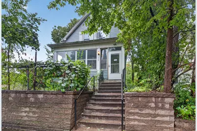 688 Magnolia Avenue E, Saint Paul, MN 55106 - Photo 1
