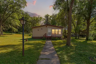 103 Ladd Street W, Kasota, MN 56050 - Photo 2