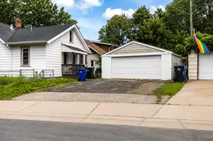 812 Pedersen St, Saint Paul, MN 55119 - Photo 2
