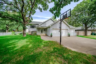 710 S 2nd St, Royalton, MN 56373 - Photo 2